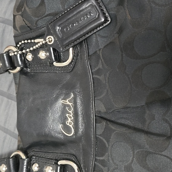 Ashley Coach Black Signature Shoulder Bag - Picture 10 of 10